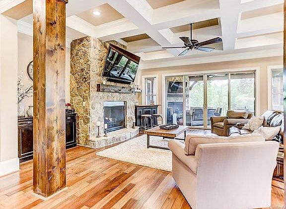 3rd image of 16812 Ashton Oaks Dr #21
