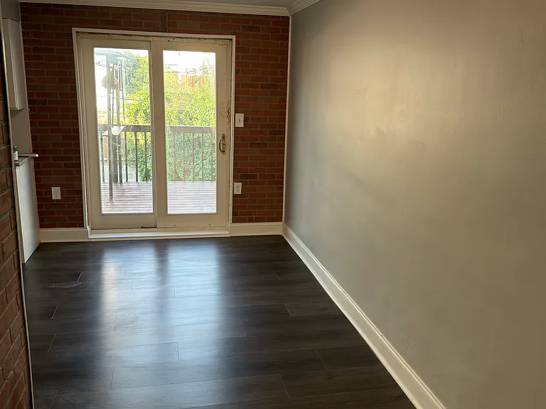 735 Grant Rd — Photo 2
