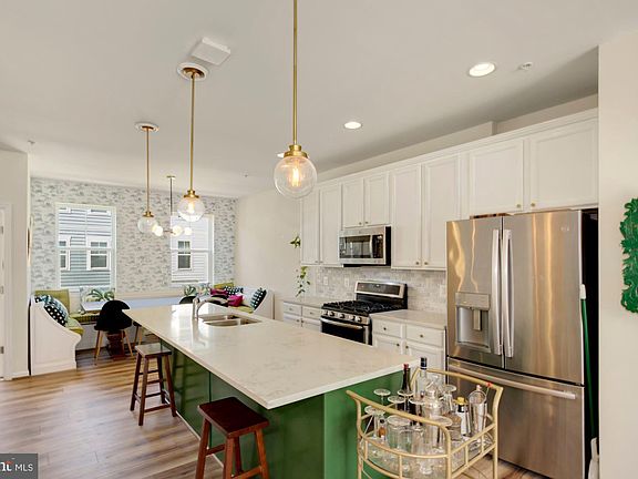 5th image of 14320 Potomac Heights Ln