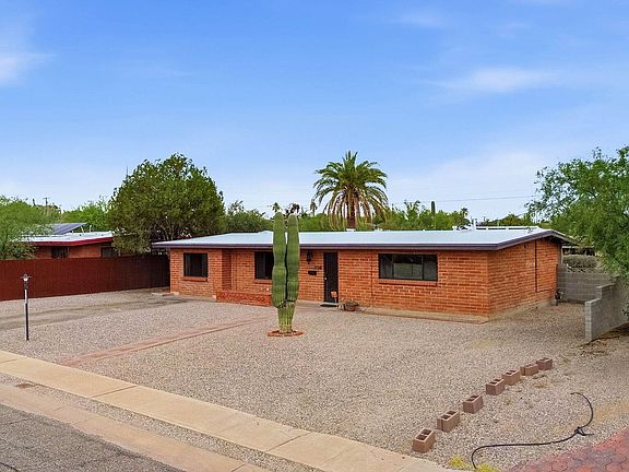 2nd image of 1736 W Calle Tranquila