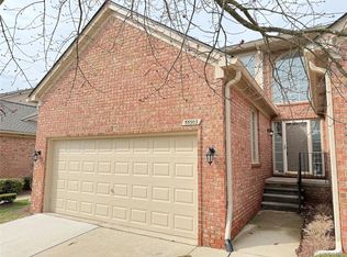 55503 Boardwalk Dr, Shelby Township, MI 48316