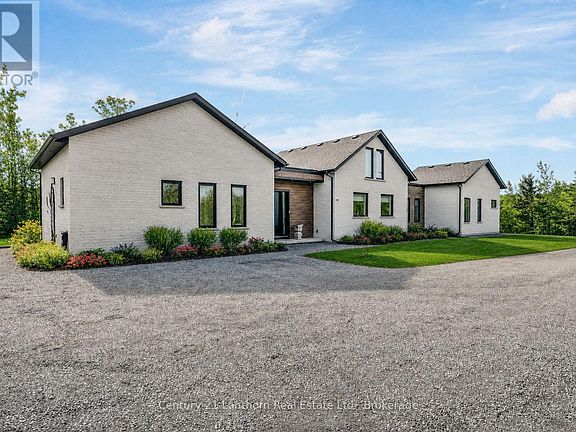 2nd image of 19485 Loyalist Pkwy