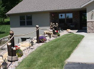 E12790 W Point Dr, Merrimac, WI 53561