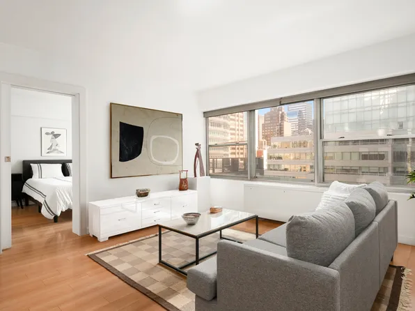 118 East 60th Street image 1 of 6