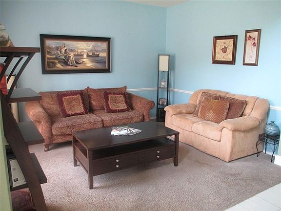 5th image of 3220 Heatherbrook Dr