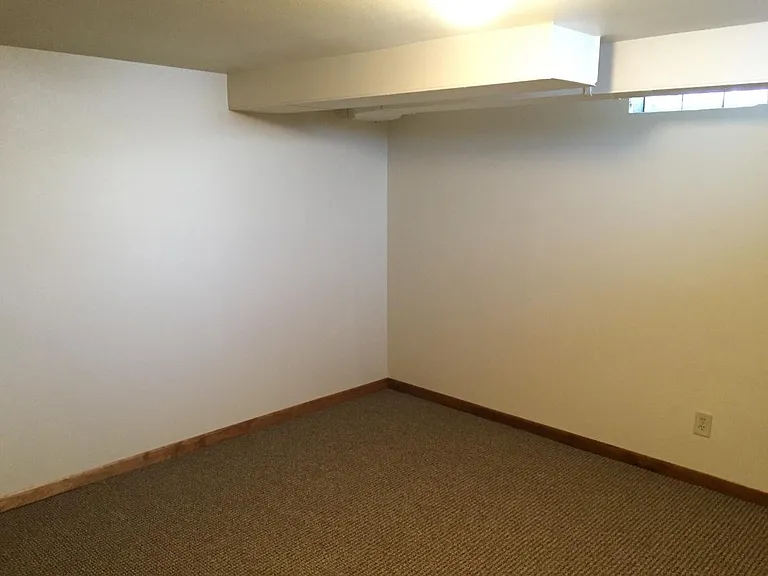 Extra Storage Room (downstairs) - (13' x 12')