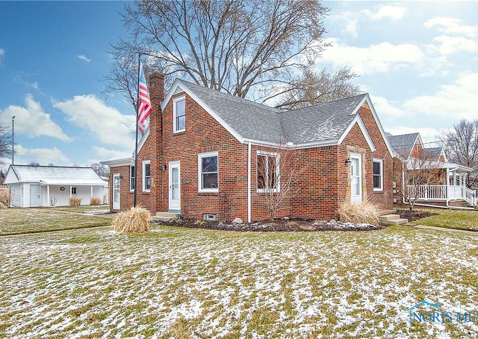 606 Highland Dr, Rossford, OH 43460 MLS 6083747 Zillow