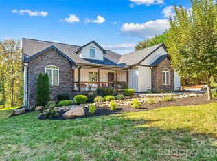 410 Timberland Dr, Marion, NC 28752