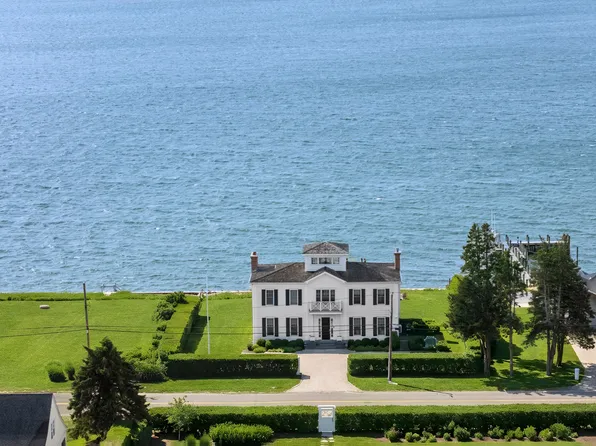 70 Peconic Ave, Shelter Island, NY 11964