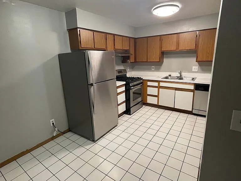 72 Chittenden Ave — Photo 1
