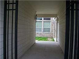 2nd image of 14050 Hillingdale Ln