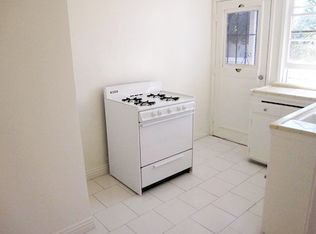 11726 Riverside Dr, Valley Village, CA 91607