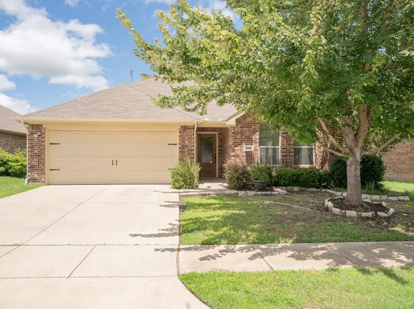 312 Hawthorn Dr, Fate, TX 75087