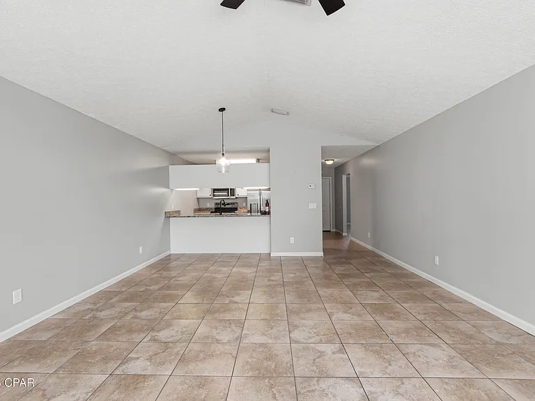 8416 N Lagoon Dr — Photo 9