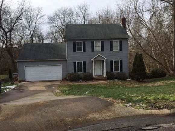 1st image of 725 Amherst Ct