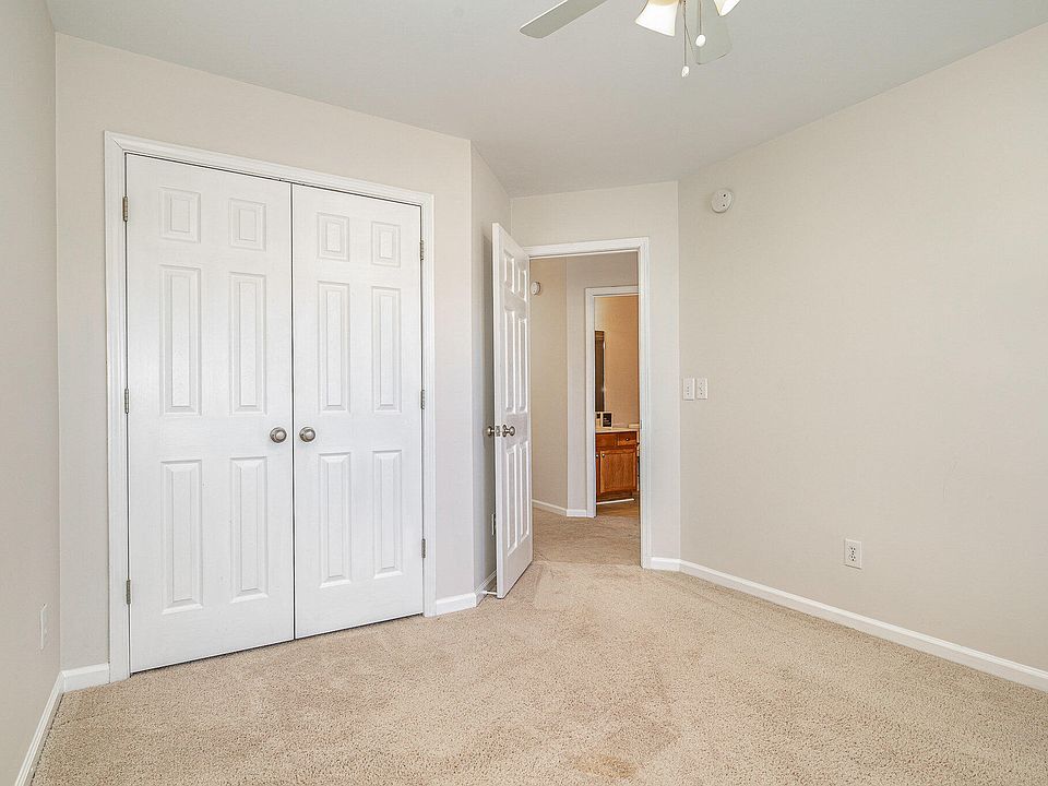 1st image of 336 Commons Dr