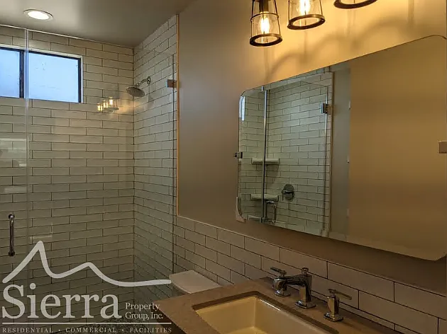 1323 Olive St #D — Photo 5