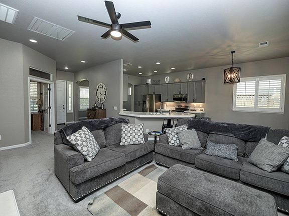 4th image of 5616 Coloma Ct