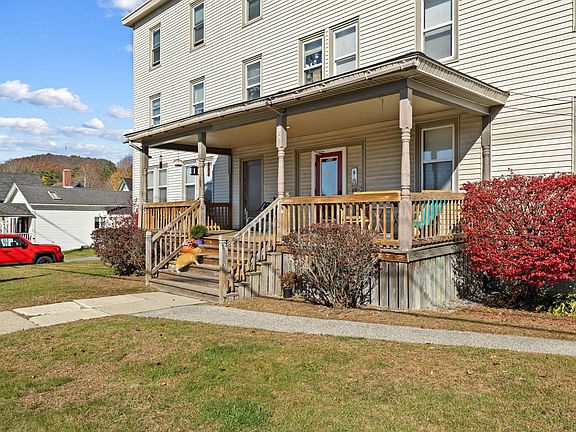 4th image of 524 Sunapee St #3