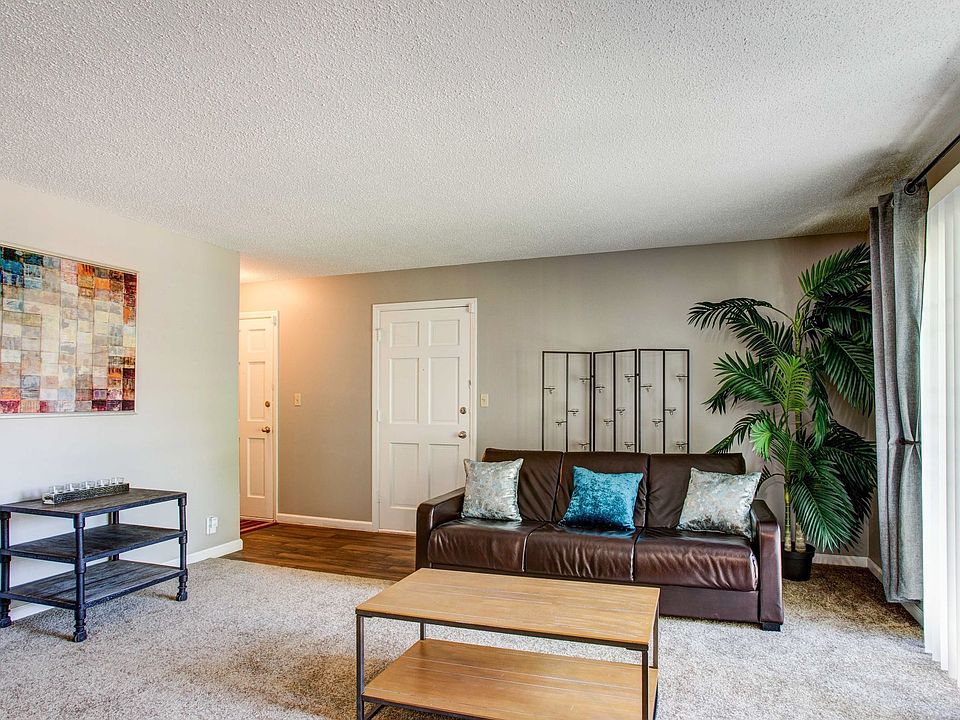 Lenexa Crossing Apartments 12445 W 97th Ter Lenexa KS Zillow