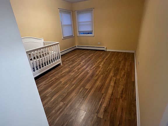 5th image of 8646 W Berwyn Ave APT 3N