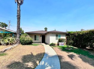 392 W Minarets Ave, Fresno, CA