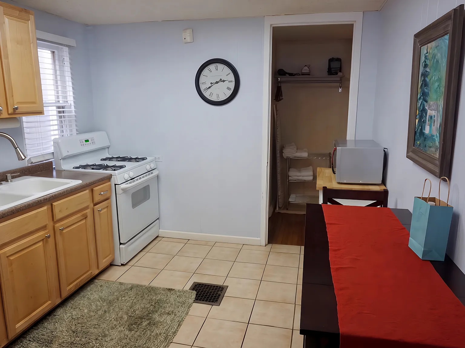 1 bed, 900 sqft, $1,690 — Photo 4