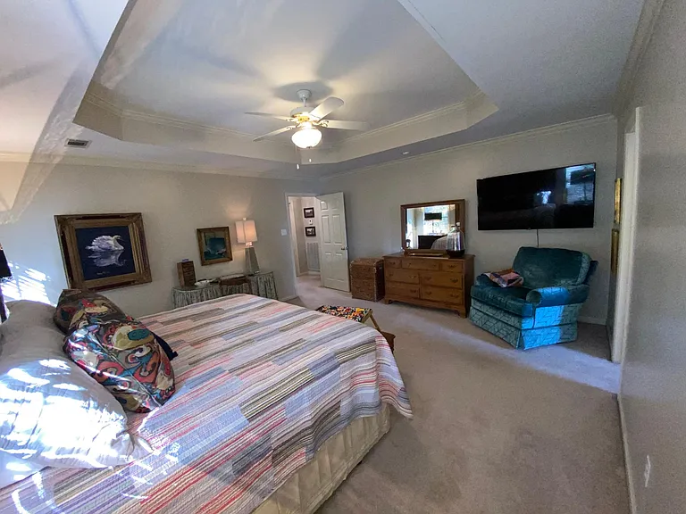 1918 Cherrybend Dr — Photo 13