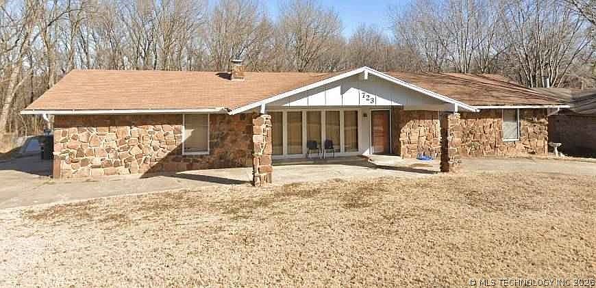 1st image of 723 W Mary Lynn Dr