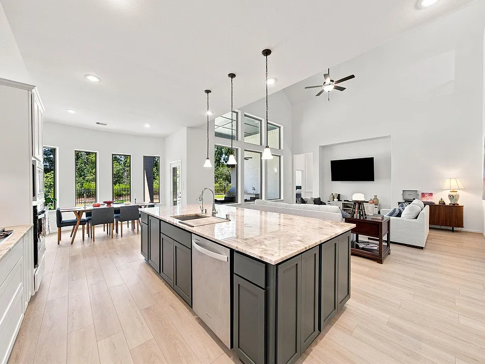 3308 Little Walnut Way