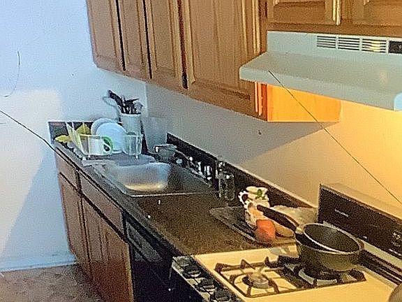 2nd image of 2339 Matthews Ave