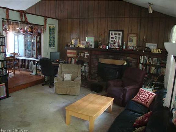 5th image of 110 Mountain View Dr