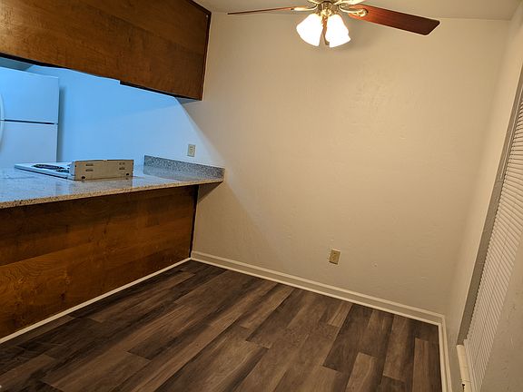 4th image of 2109 Sandcastle Dr