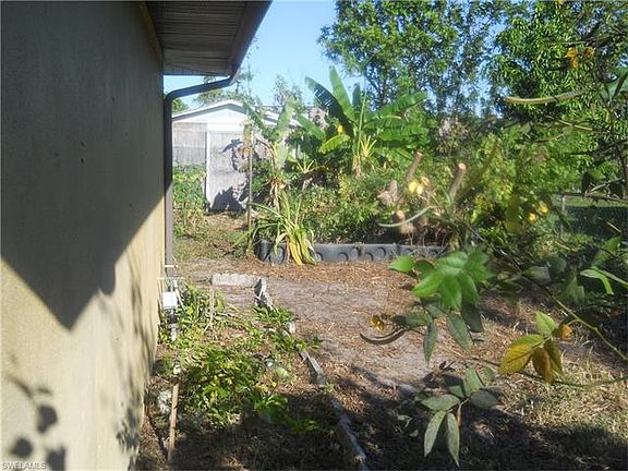 3rd image of 215 Daleview Ave