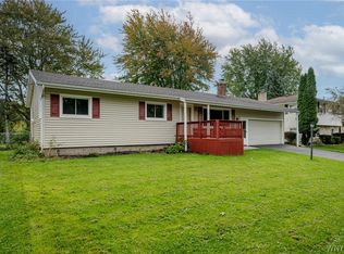 12 Rocklea Dr, Rochester, NY 14624