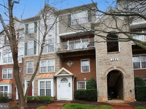 351 Fallsgrove Dr #50, Rockville, MD 20850