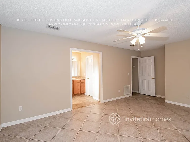 2048 Pompano Pkwy — Photo 11