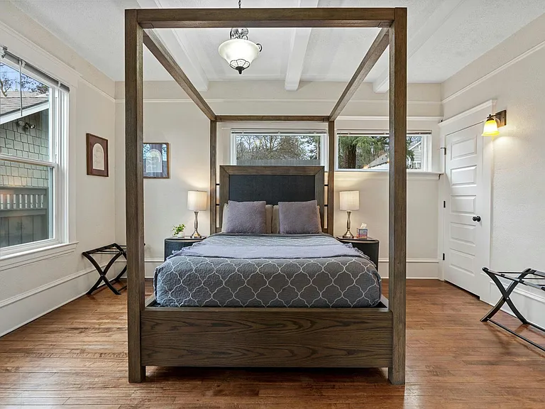 611 S Walnut St #1 — Photo 4