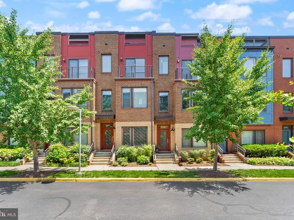 2981 Stella Blue Ln, Fairfax, VA 22031