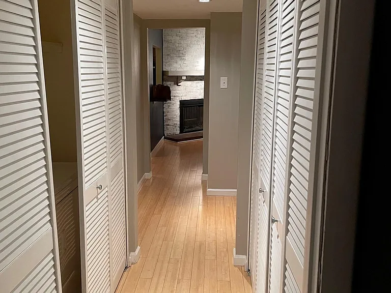 4355 Maryland Ave #415 — Photo 6