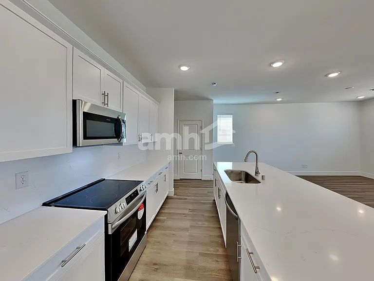 5865 Iron Islands St — Photo 3