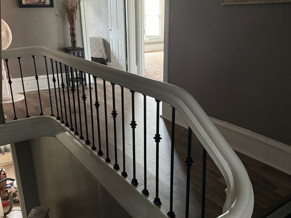 27 E Front St