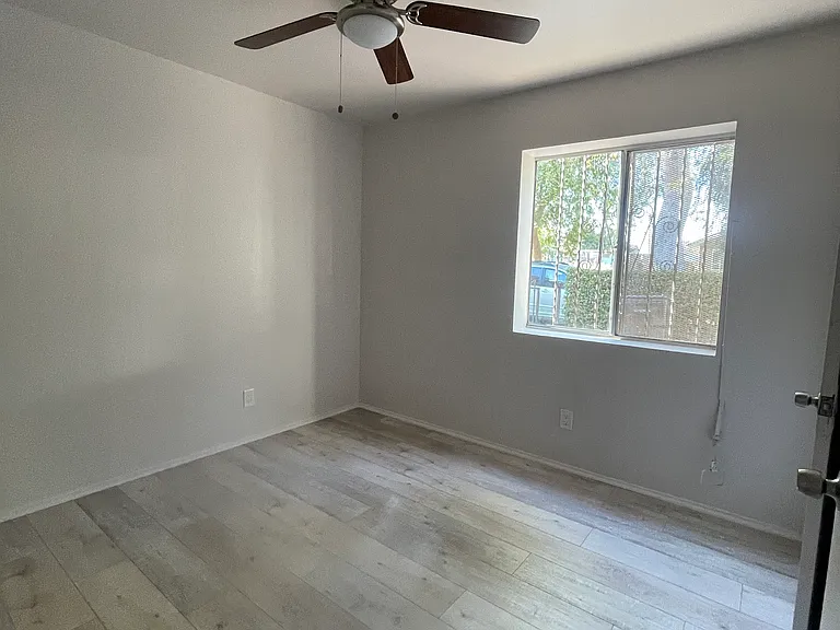 118 E 84th Pl #3 — Photo 6