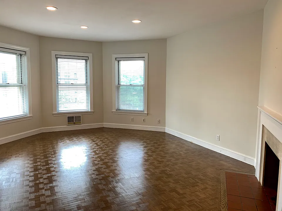 416 Commonwealth Ave #414