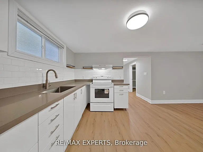 934 Beechwood Ave #LOWER — Photo 7