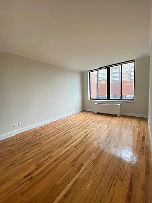 Rented by Bond New York | media 12