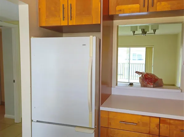 7500 NW 5th Place #201, Margate, FL 33063