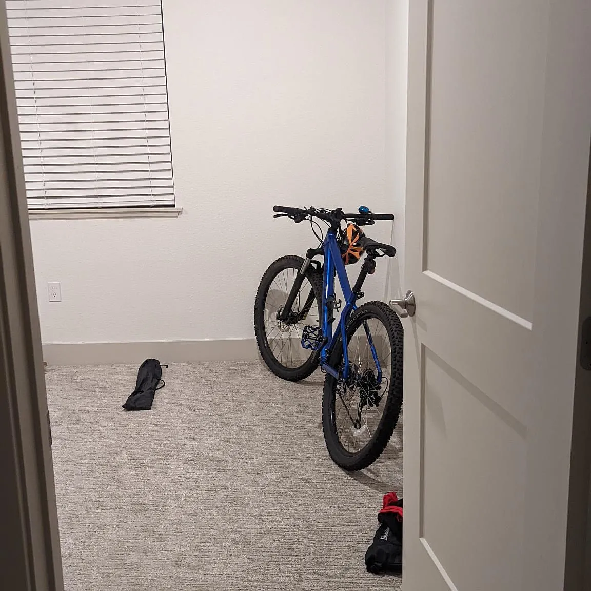 2 bed, 1046 sqft, $1,300 — Photo 4
