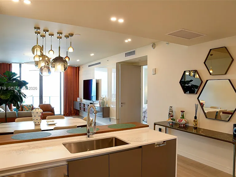 15701 Collins Ave #4403-fl 331 — Photo 14