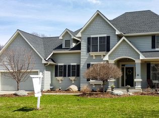 11218 Halstead Trl, Woodbury, MN 55129